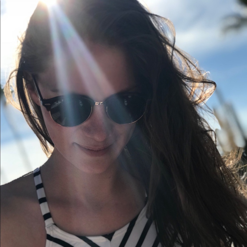 Meet your Posher, Lizzy